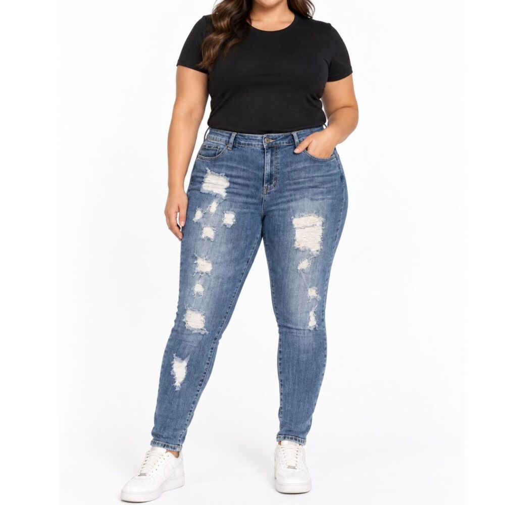 Forever 21 Plus Size Distressed Skinny Jeans | Size 16